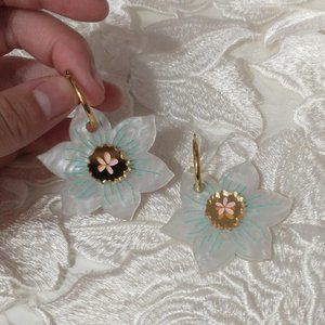 Pearlescent Acrylic Daffodil Earrings, NWOT